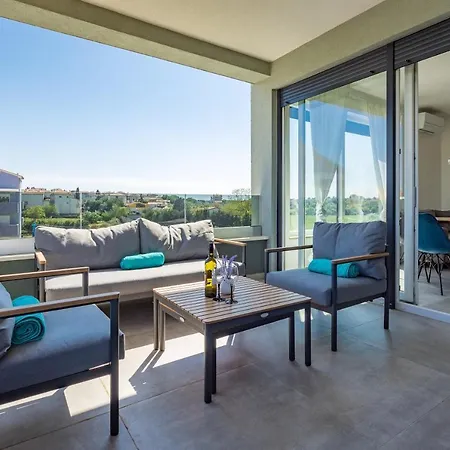 Daire Apartments Sunrise & Sky View *