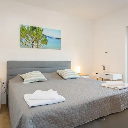Daire Apartments Sunrise & Sky View Pula