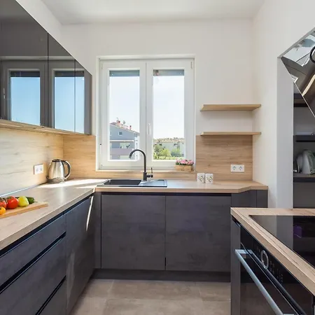 Apartments Sunrise & Sky View * Pula